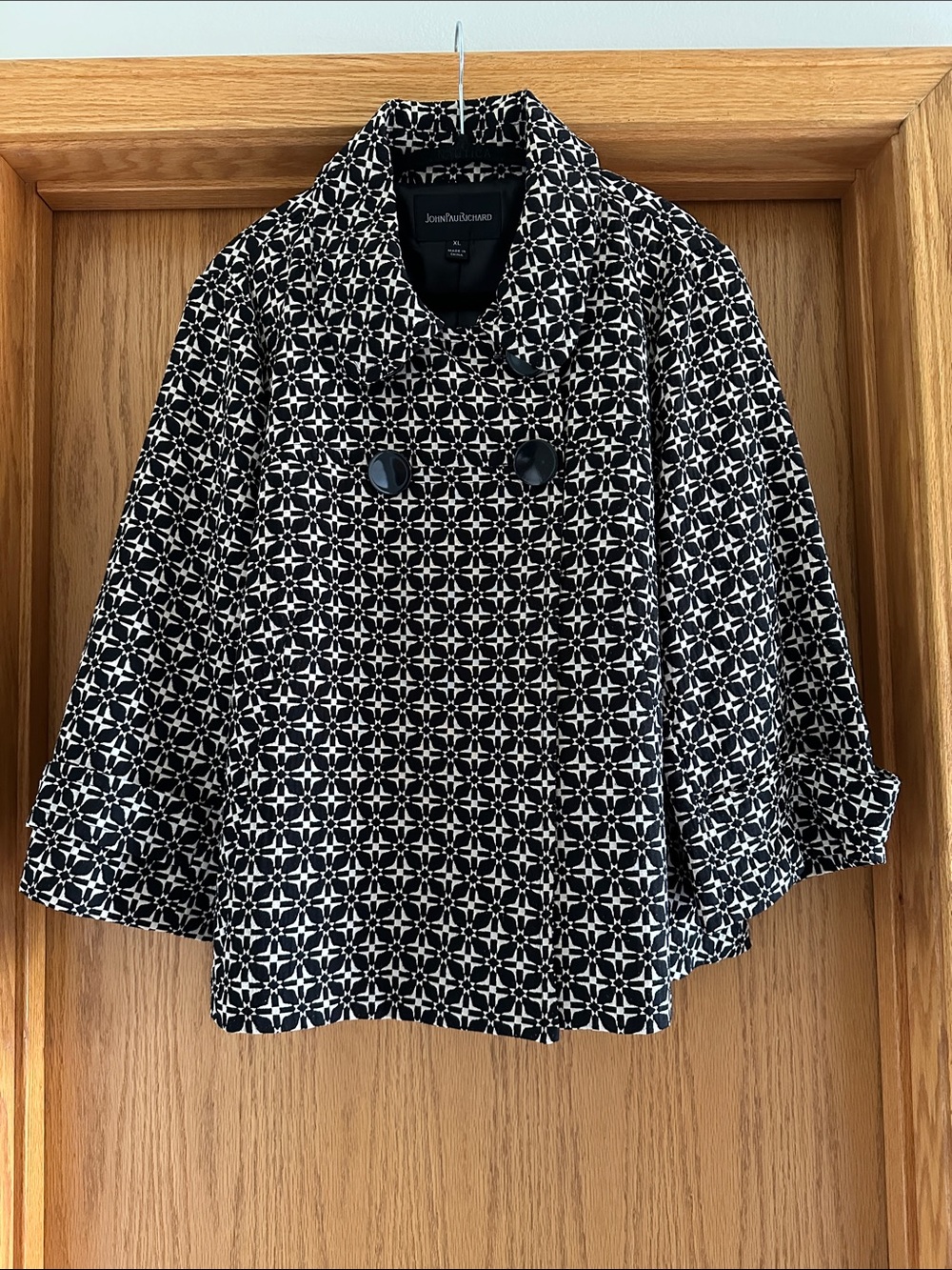 JohnPaulRichard Black and White Patterned Double-Breasted Peacoat
